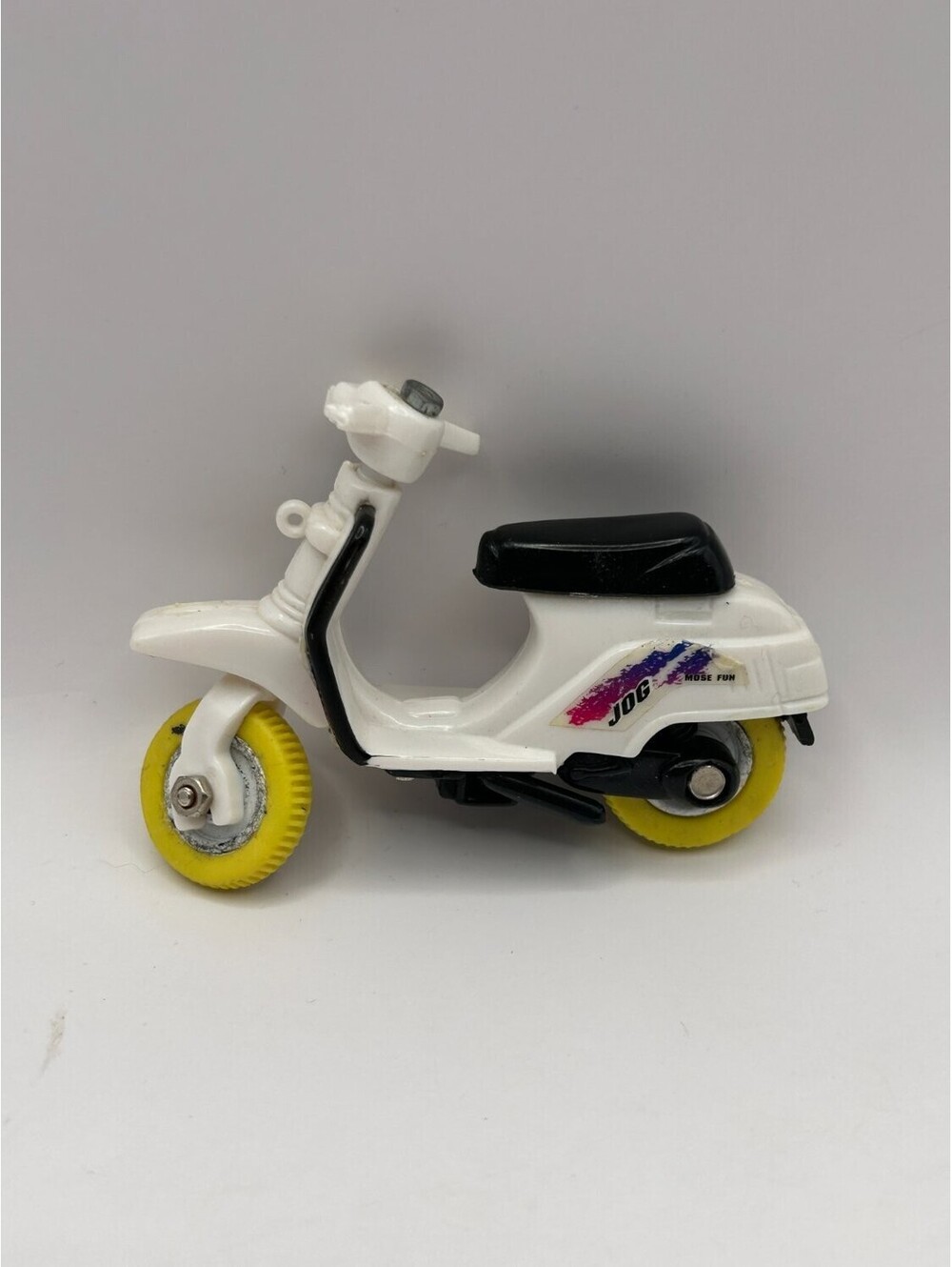 Vintage Yamaha Jog Toy Scooter Motorbike Miniature Vehicle White Yellow Wheels